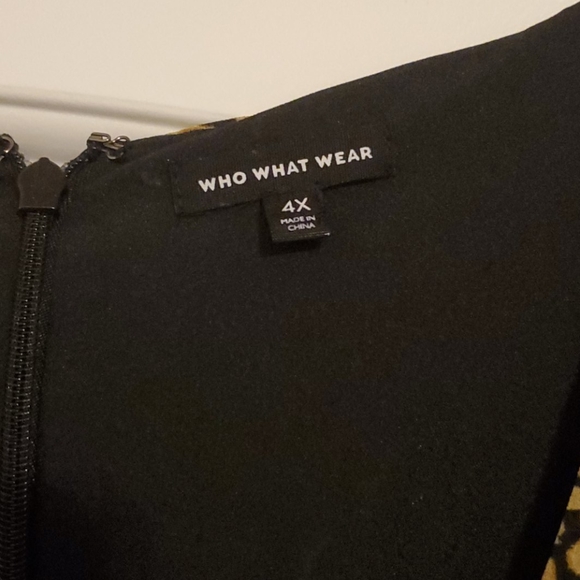 Short Dress - Picture 2 of 3